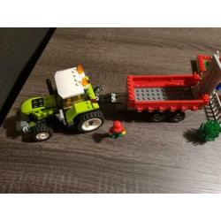Lego city 7684 tractor en varkensboerderij