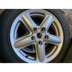 Mini Countryman en paceman velgen 16” 5x120 Bridgestone