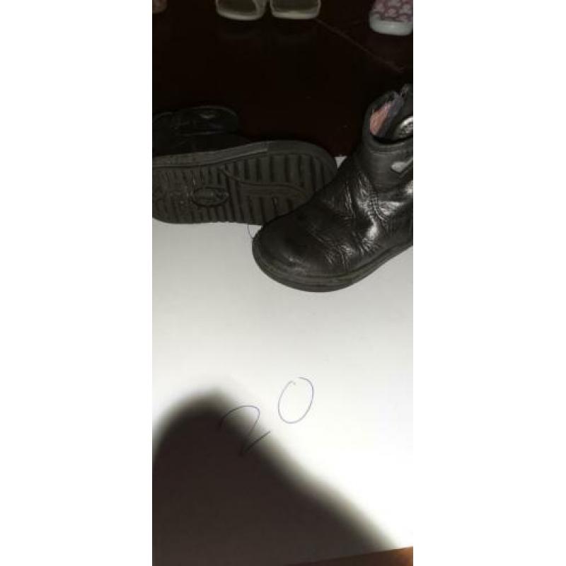Verschillende schoenen meisje maat 20