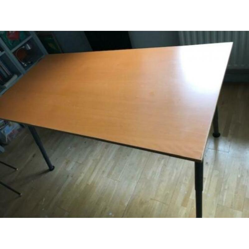 Tafel Ikea 1.60 x 0.80, houten blad met ijzeren frame
