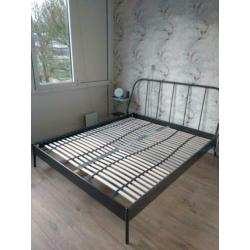 Tweepersoons bed