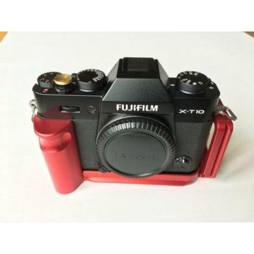 Fujifilm X-T10 body zwart en met L-Plate Grip rood