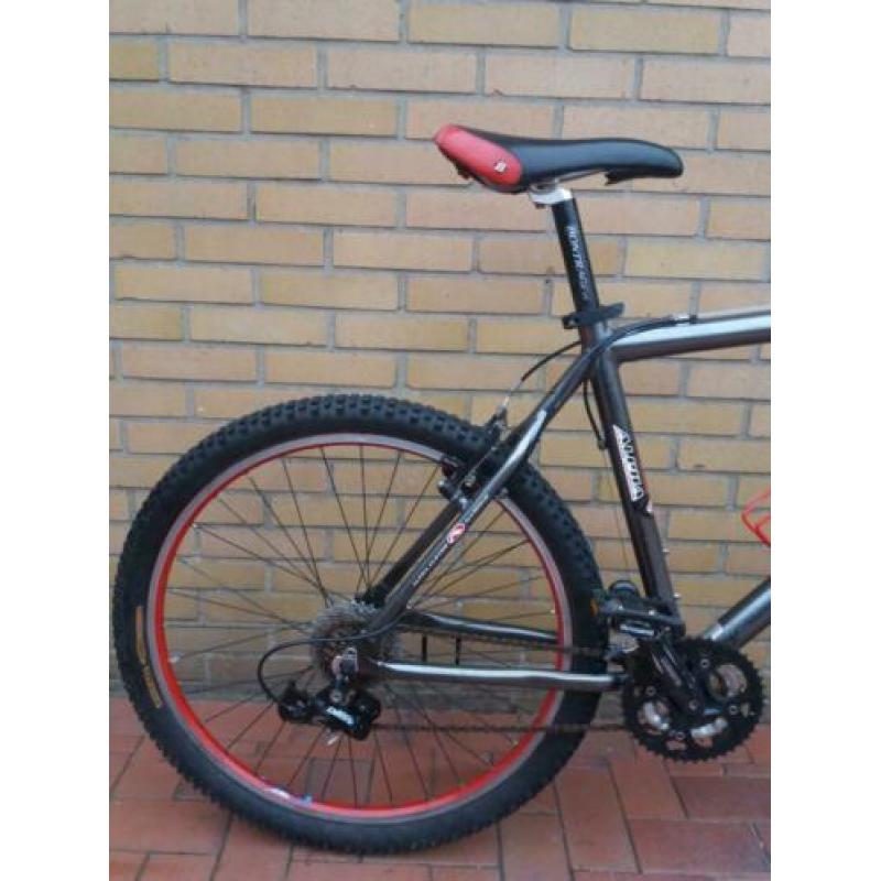 Mountainbike Shimano Voorvorkvering 50 CM TREK 4900 ATB MTB