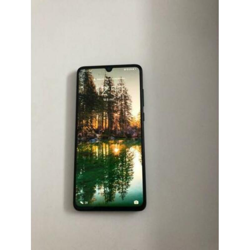 Te koop: zeer nette Huawei p30