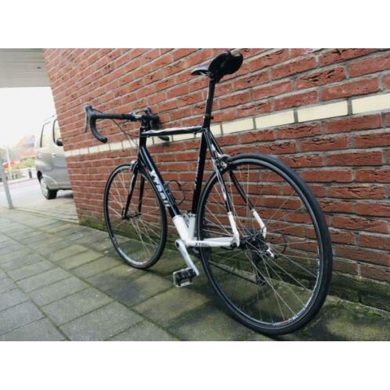 Mooie nette Xtrail racefiets