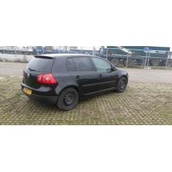 Volkswagen Golf 1.9 TDI 77KW 5D 2004 Zwart