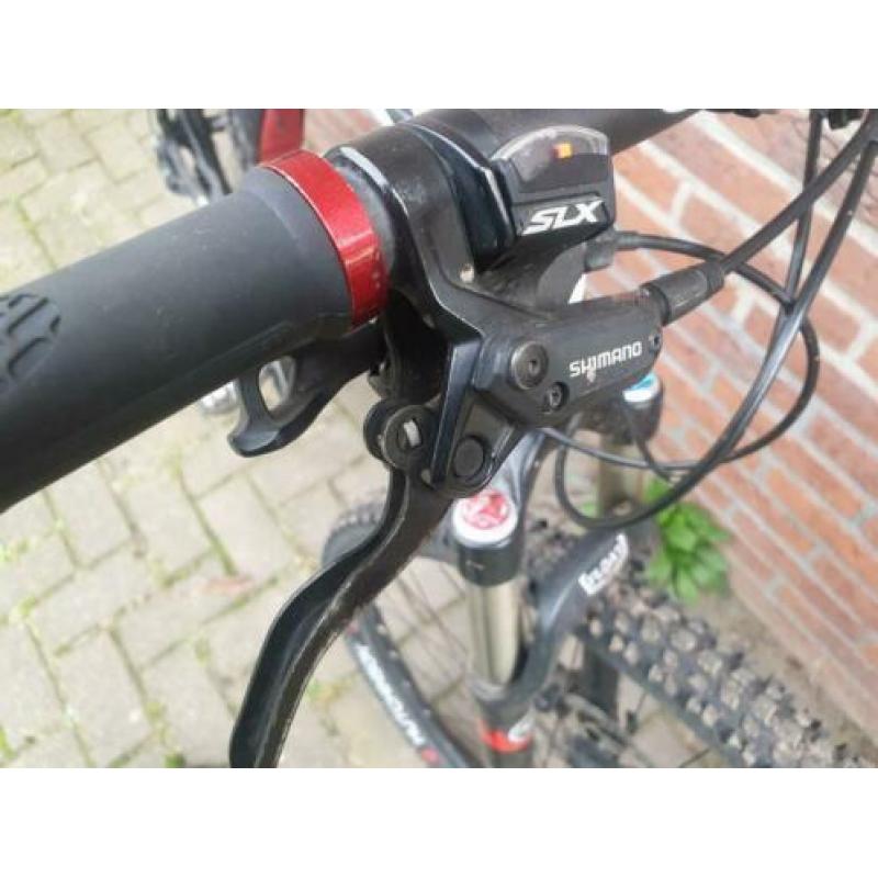 Leuke cube cross 27.5 inch mtb met fox voorvork