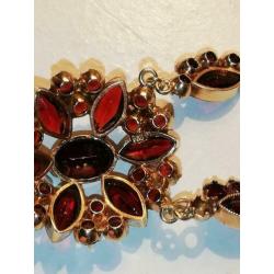 Prachtig oude gouden ketting met robijnen hanger