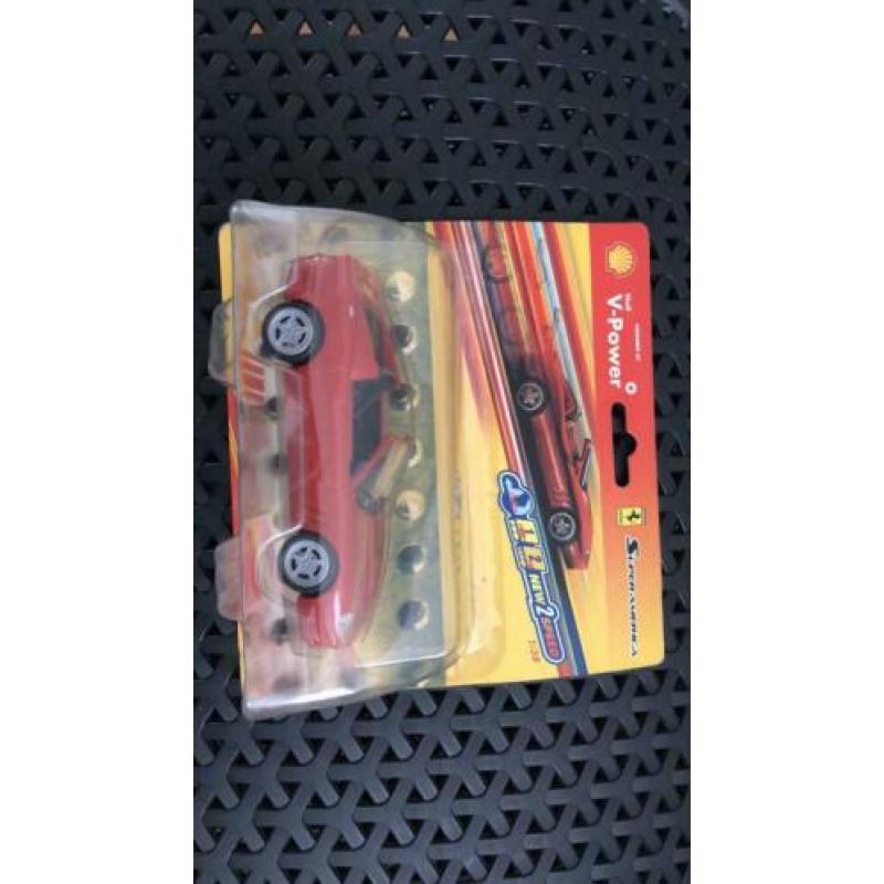 Race auto Ferrari pull back