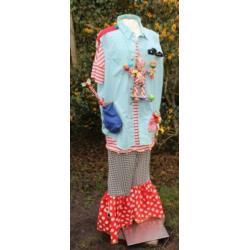 Grappige, heel vrolijke , aparte CLOWN , 6 delig, mt. L