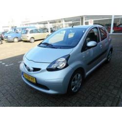 Toyota Aygo 1.0-12V + (bj 2008)