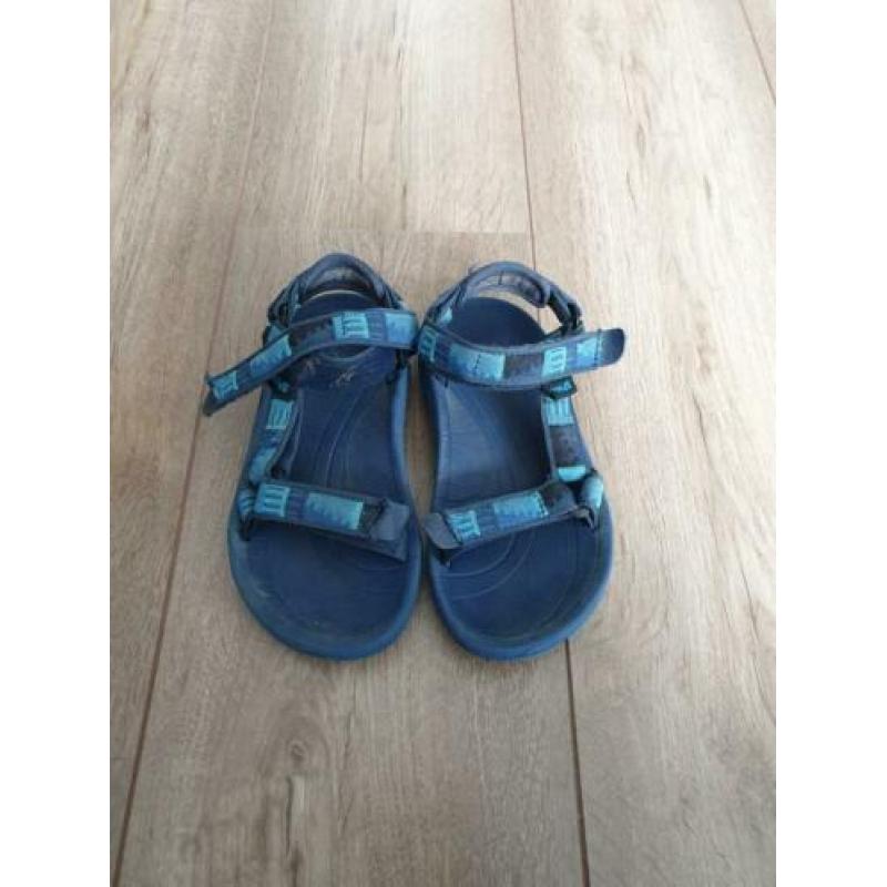Blauwe Teva's maat 29/30