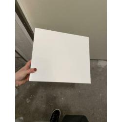 Ikea wandplankjes 2 stuks