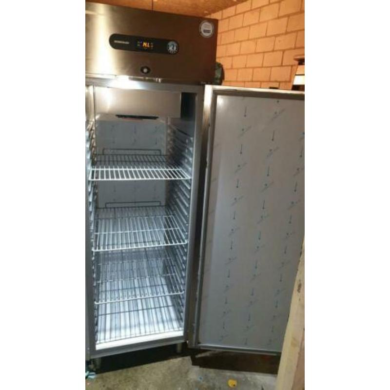 rvs horeca vriezer topstaat binnenmaat 70 diep 50 breed
