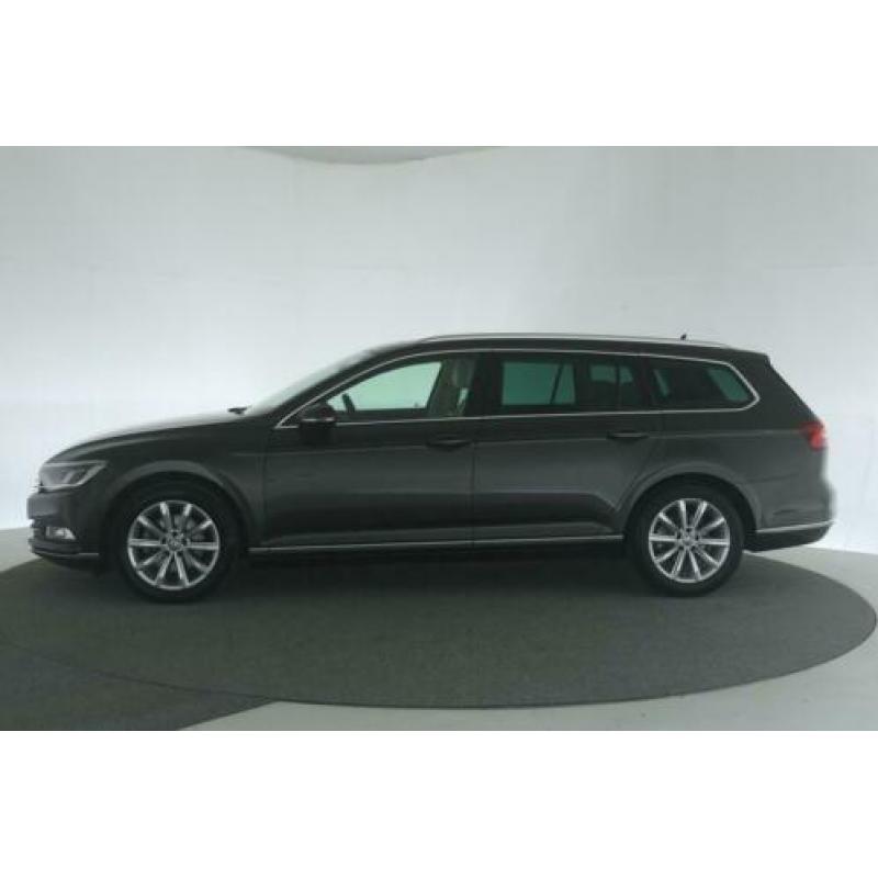 Volkswagen Passat VARIANT 2.0 TDI 150PK Highline [ Panorama