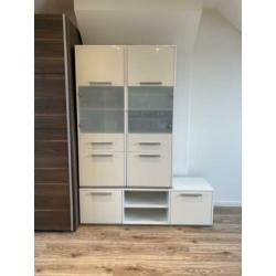 Tv-meubel en bijbehorende kasten (wit hoogglans) te koop!