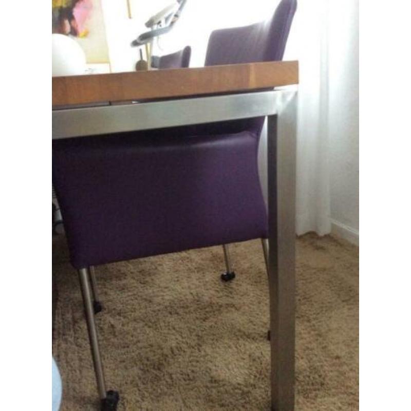 Lederen aubergine stoelen