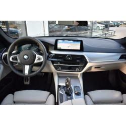 BMW 5 Serie 520i High Executive M Sport Eifenbeinweiss Nappa