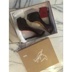 Originele Christian Louboutin Platform Pumps maat 38