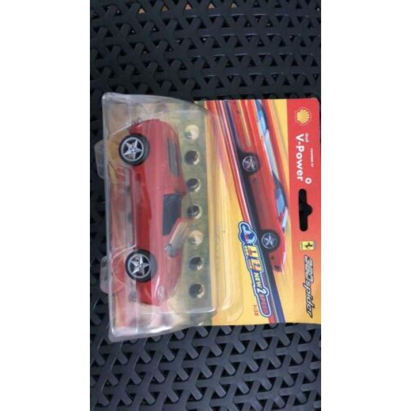 Race auto Ferrari pull back