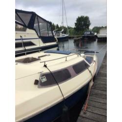 Leuke kajuitboot/zeilboot/motorboot