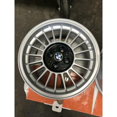 E30 4x100 15 inch