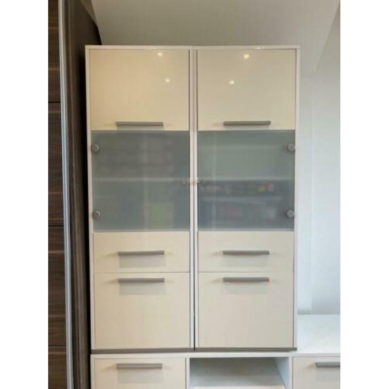 Tv-meubel en bijbehorende kasten (wit hoogglans) te koop!