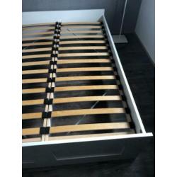 Ikea bed 180 x 200