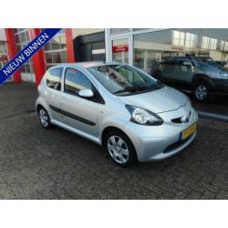 Toyota Aygo 1.0-12V + (bj 2008)
