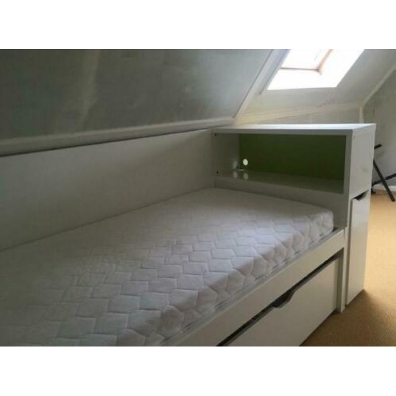 Ikea Flaxa met 2 matrassen