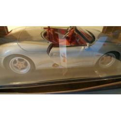 Porsche Boxter zilver Maisto Special Edition 1:18