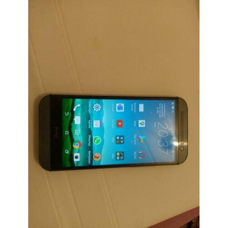 HTC one m8 met Nieuwe batterij Boom sound