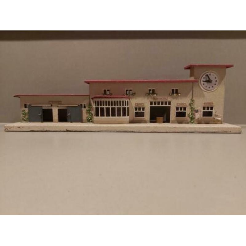 Blikken Station Kibri Spoor H0 / 0 49cm