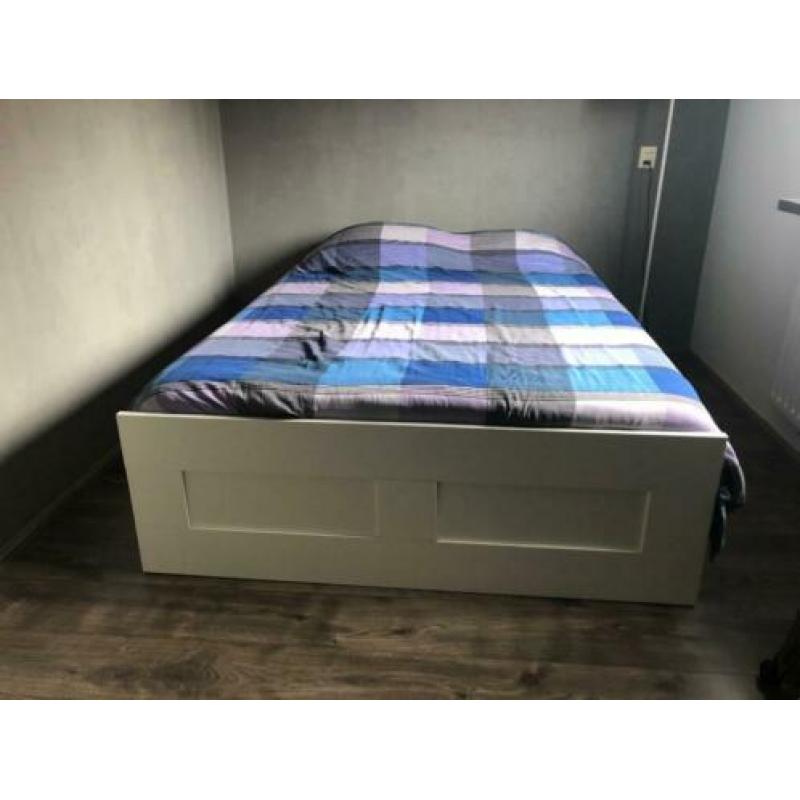 Ikea bed 180 x 200
