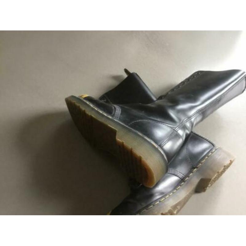 Hoge dr martens, on paar, maat 39 en maat 41