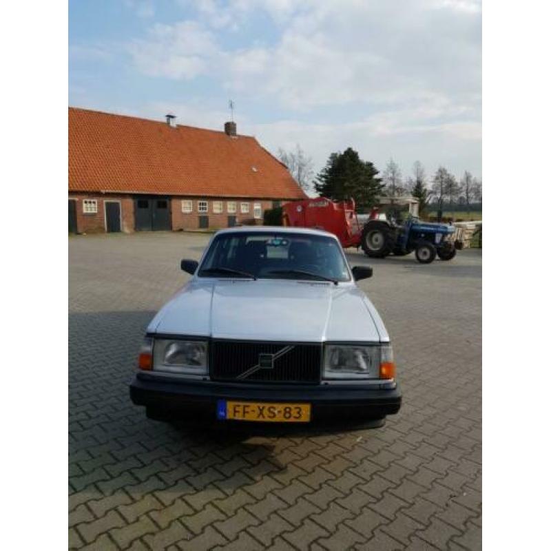 Volvo 240 GLE uit 1992