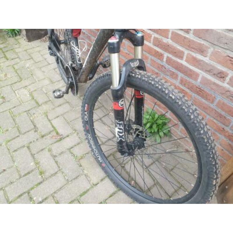 Leuke cube cross 27.5 inch mtb met fox voorvork