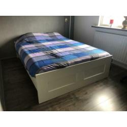 Ikea bed 180 x 200