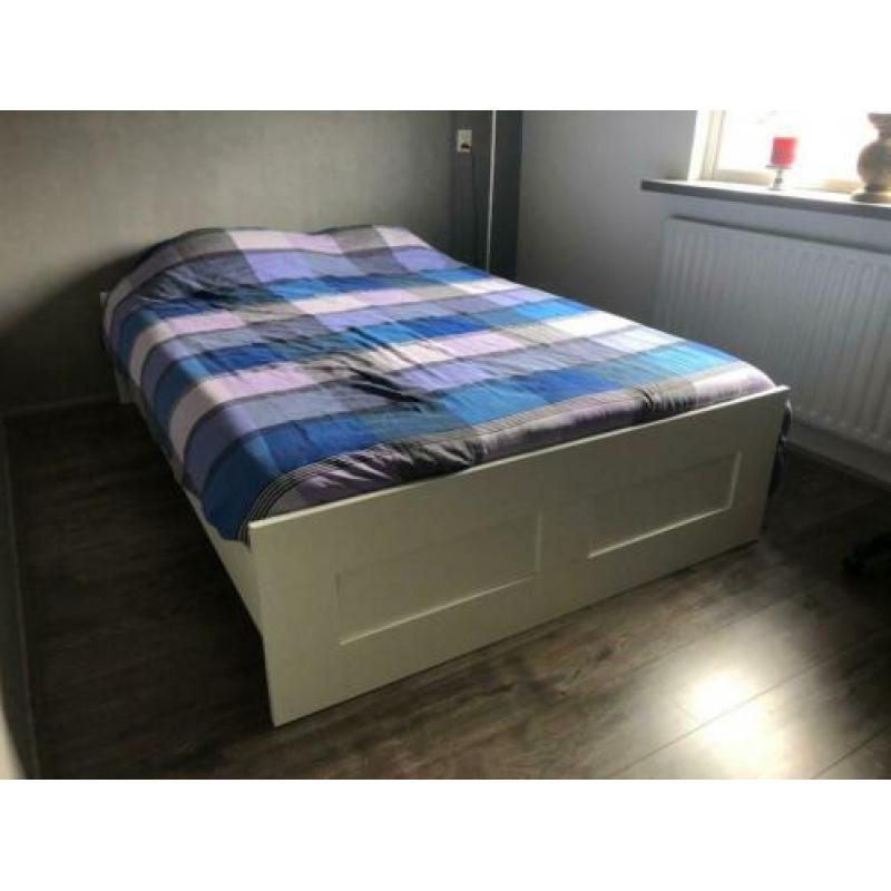 Ikea bed 180 x 200