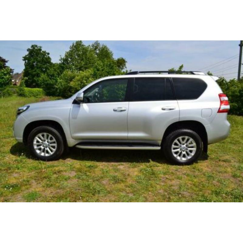 Toyota Land Cruiser 3.0 D-4D VX Blind Van (bj 2014)