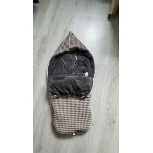Koeka voetenzak voor een buggy
