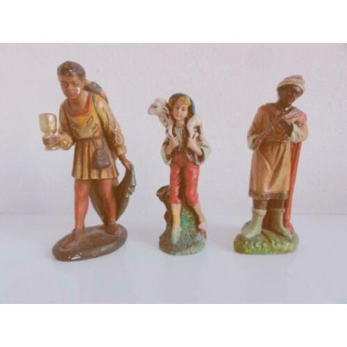 Beeldjes, drie prachtige kerststal beeldjes antiek E