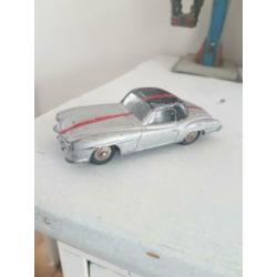 Zeer zeldzame uitvoering Dinky toys mercedes 190SL France