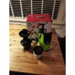 Superjuicer slowjuicer, incl flesjes