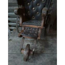 Decoratieve oude fiets duwfiets driewieler *Etage3*