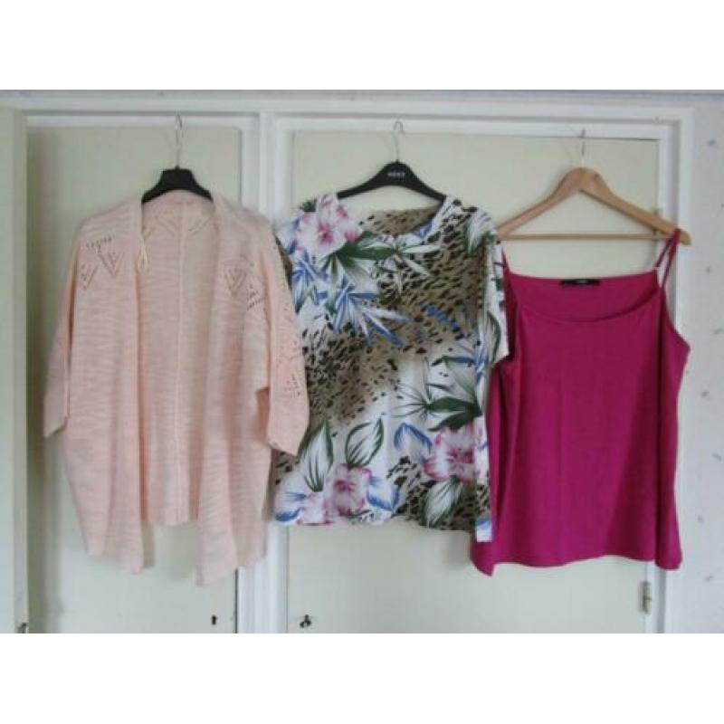 pakket kleding 12 stuks. Mt 46/48/XL/XXL. + gratis sjaal