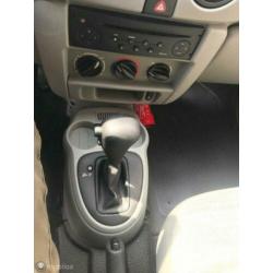 Renault Kangoo - 1.6-16V Privilège Automaat