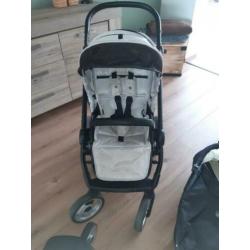 Mutsy kinderwagen inclusief reiswieg en meerijplankje