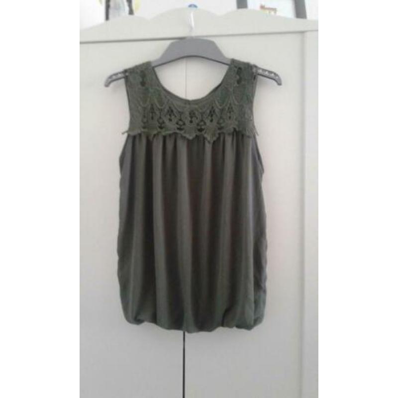 Grote zak 14 stuks dames kleding maat 42 izgs