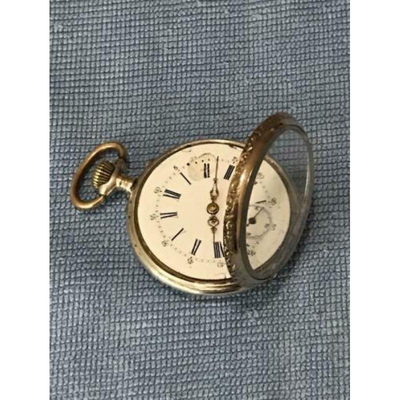 zakhorloge met vergulde rand